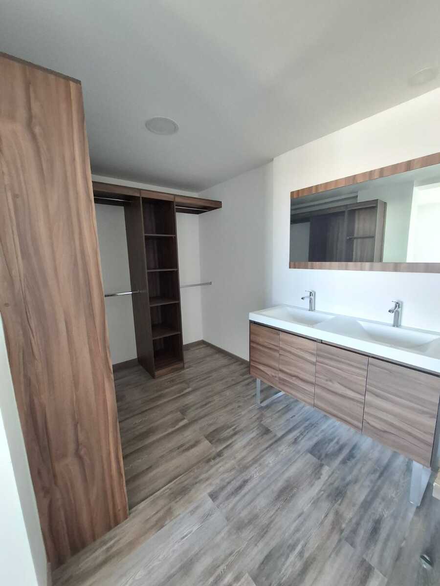 15 de 29: vestidor recámara principal