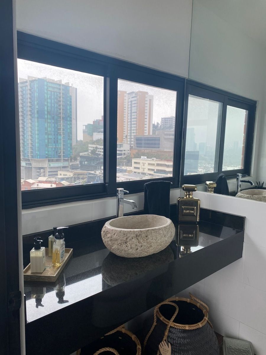 Baño de visitas, foto 4 de 12