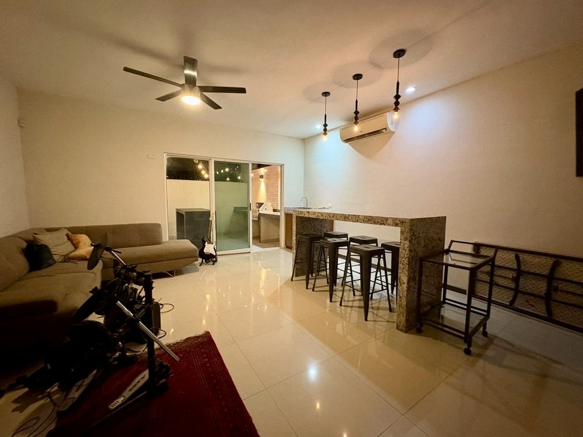 7 of 7: Sótano-Area social