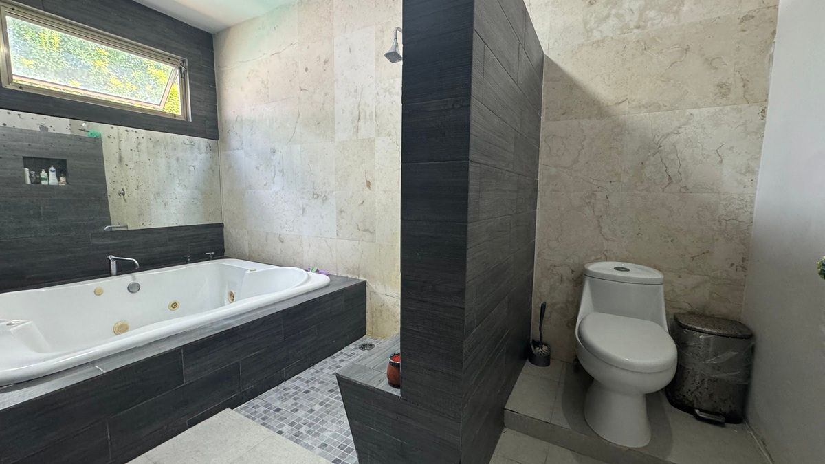 19 de 22: Baño recámara principal