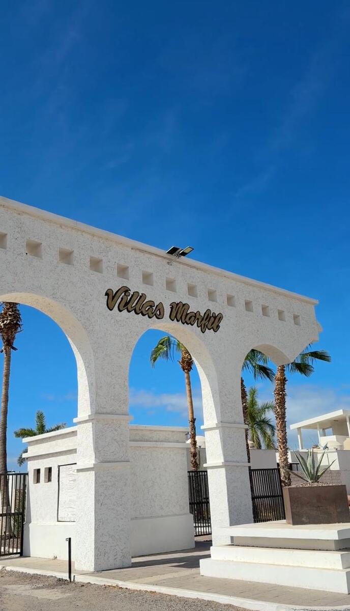 2 de 12: Entrada Principal