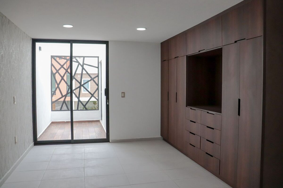 10 de 14: Recámara secundaria 1