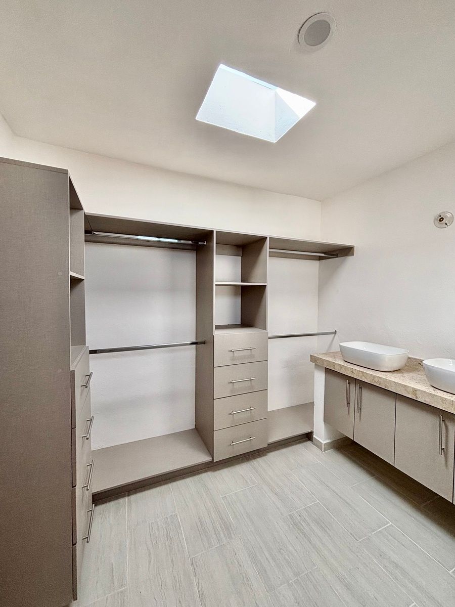 19 de 28: Doble lavabo