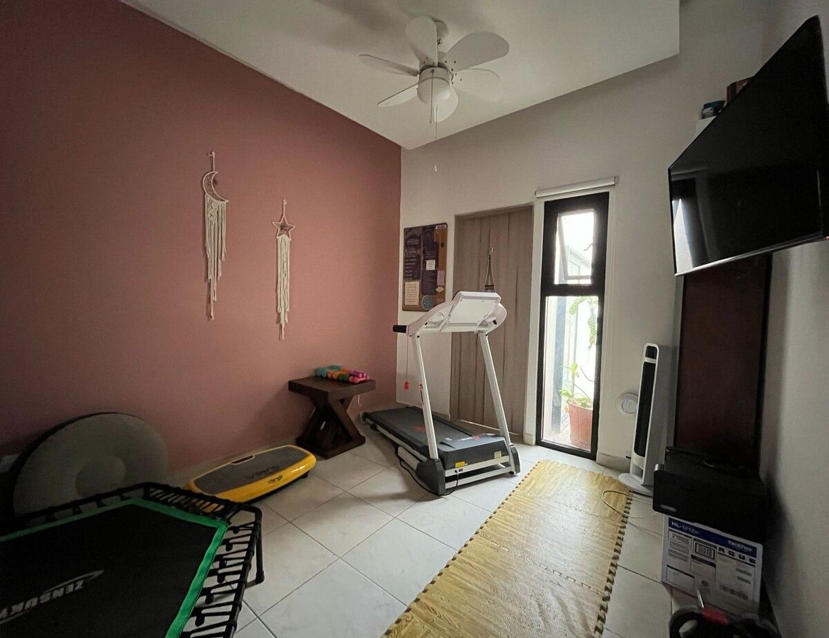 24 de 25: Cuarta recámara con closet amplio.