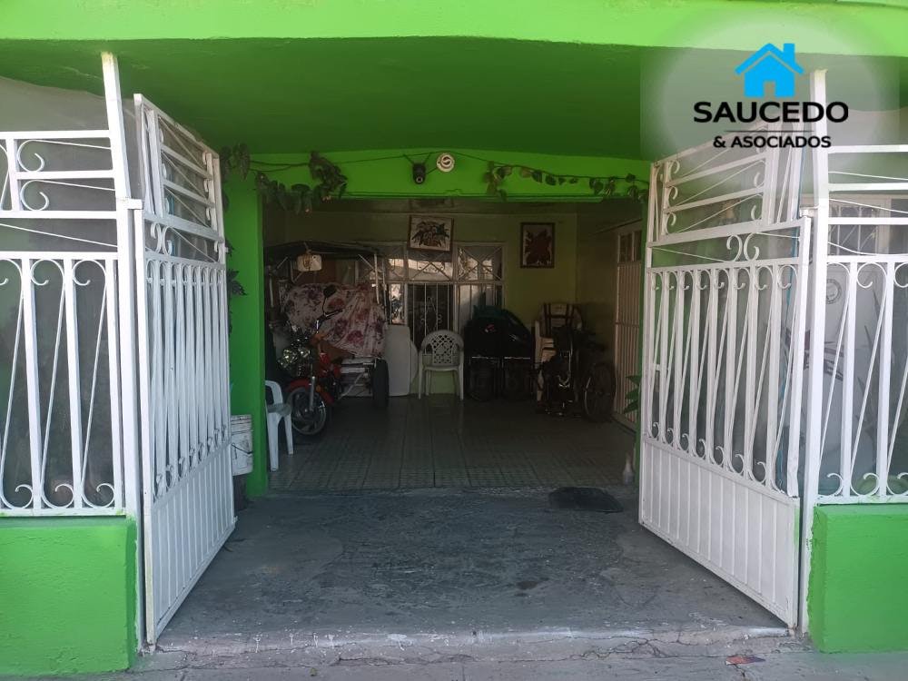 Casa en Venta en Col. Asentamientos Humanos.