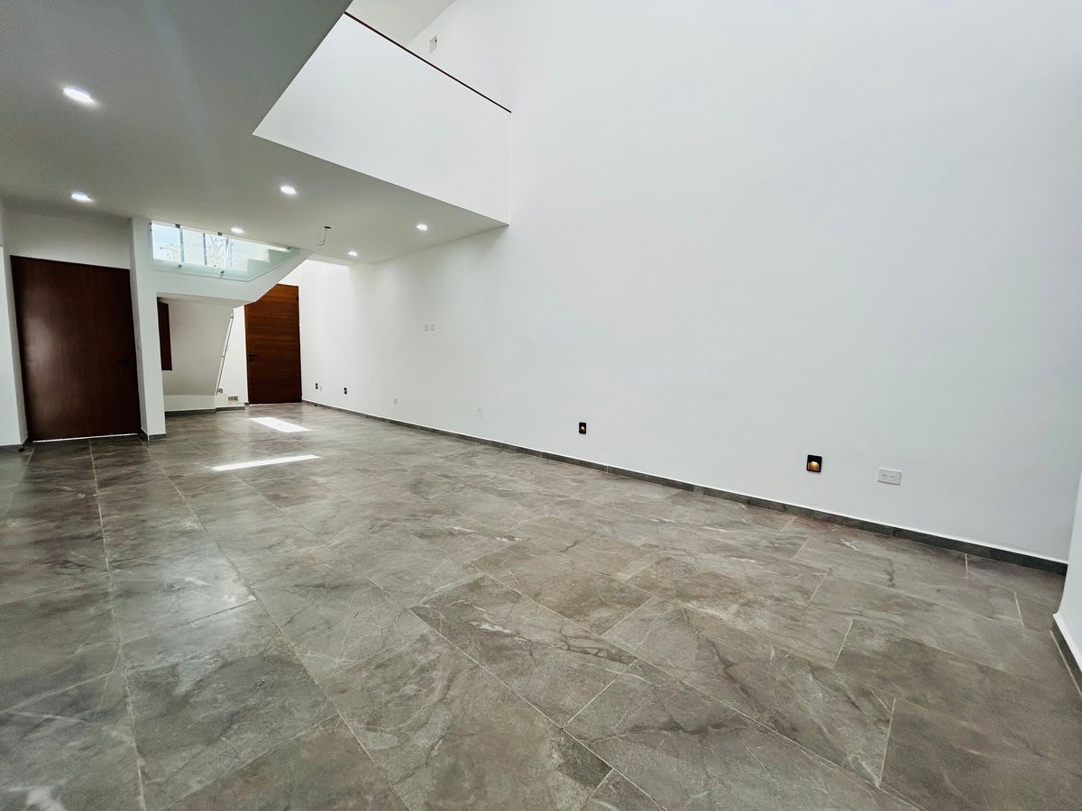 Sale of Spacious House in Soluna - foto 4
