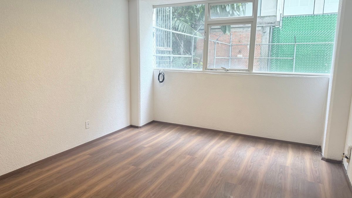 10 of 19: Recámara secundaria