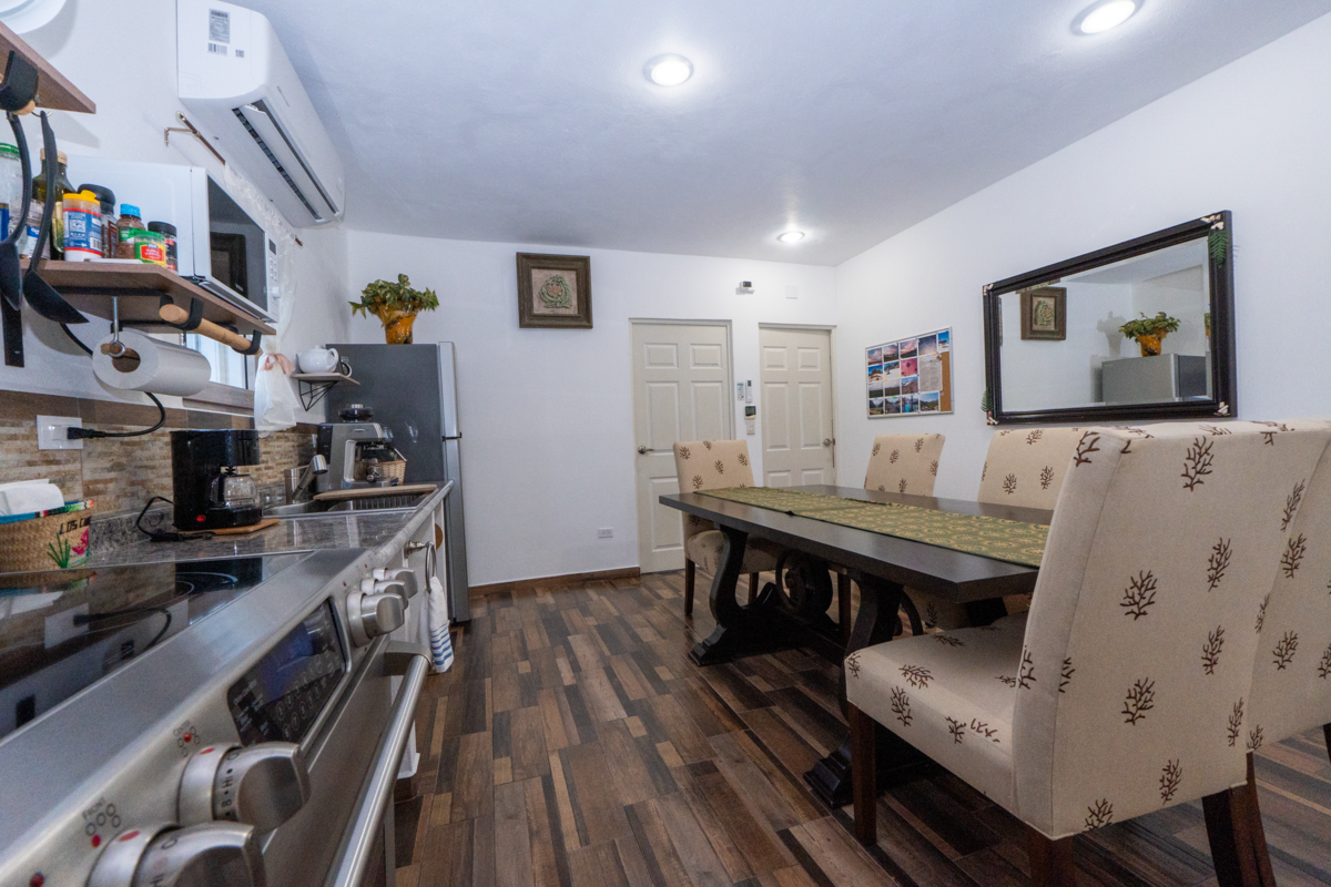 7 de 15: Comedor y Cocina