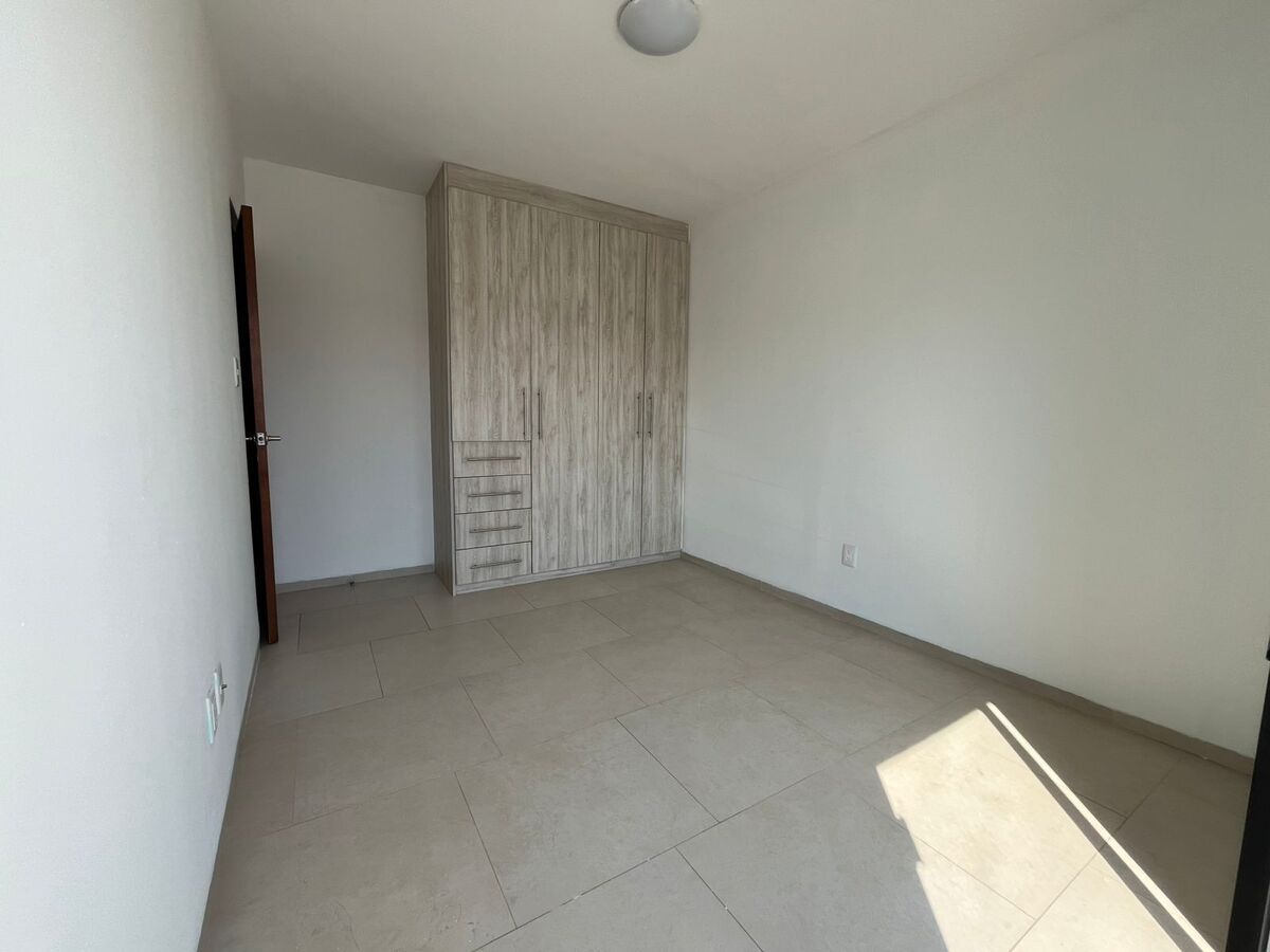 12 de 22: Segunda recámara.