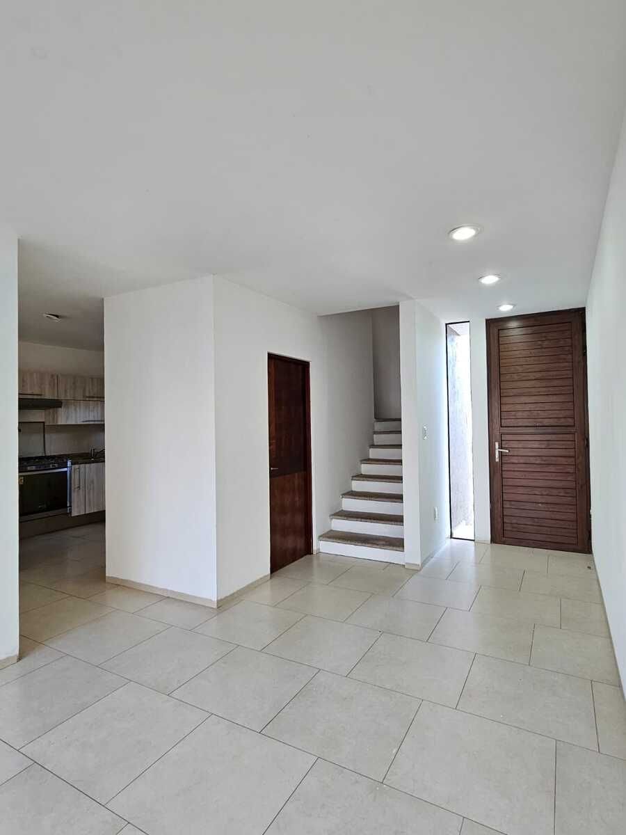 18 de 22: Acceso principal