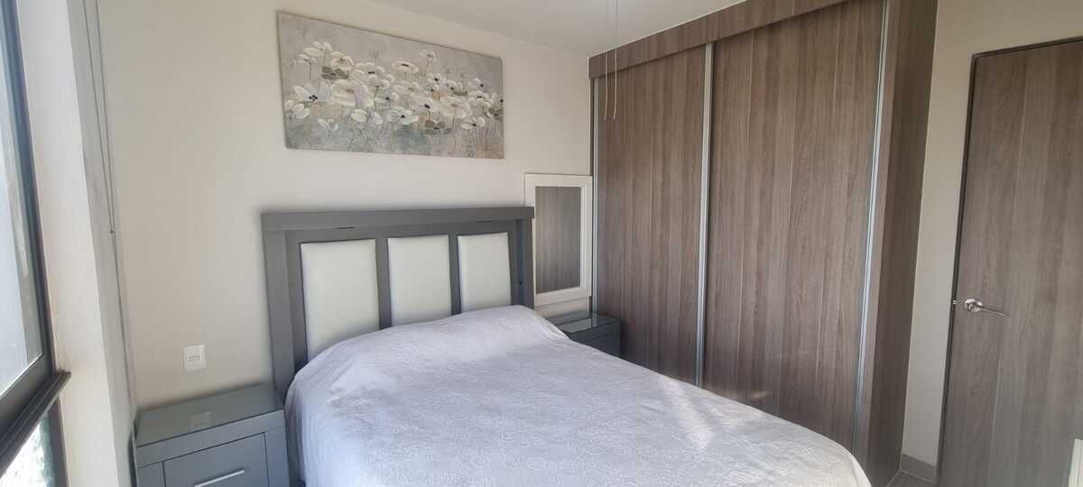 16 de 28: recámara secundaria con clóset