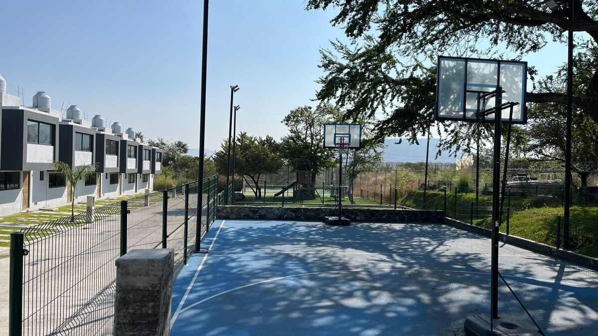 8 de 11: Cancha de básquet bol