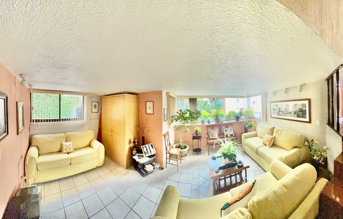 12 de 50: Sala principal grande, varios ambientes, Bar, Vista a Jardín