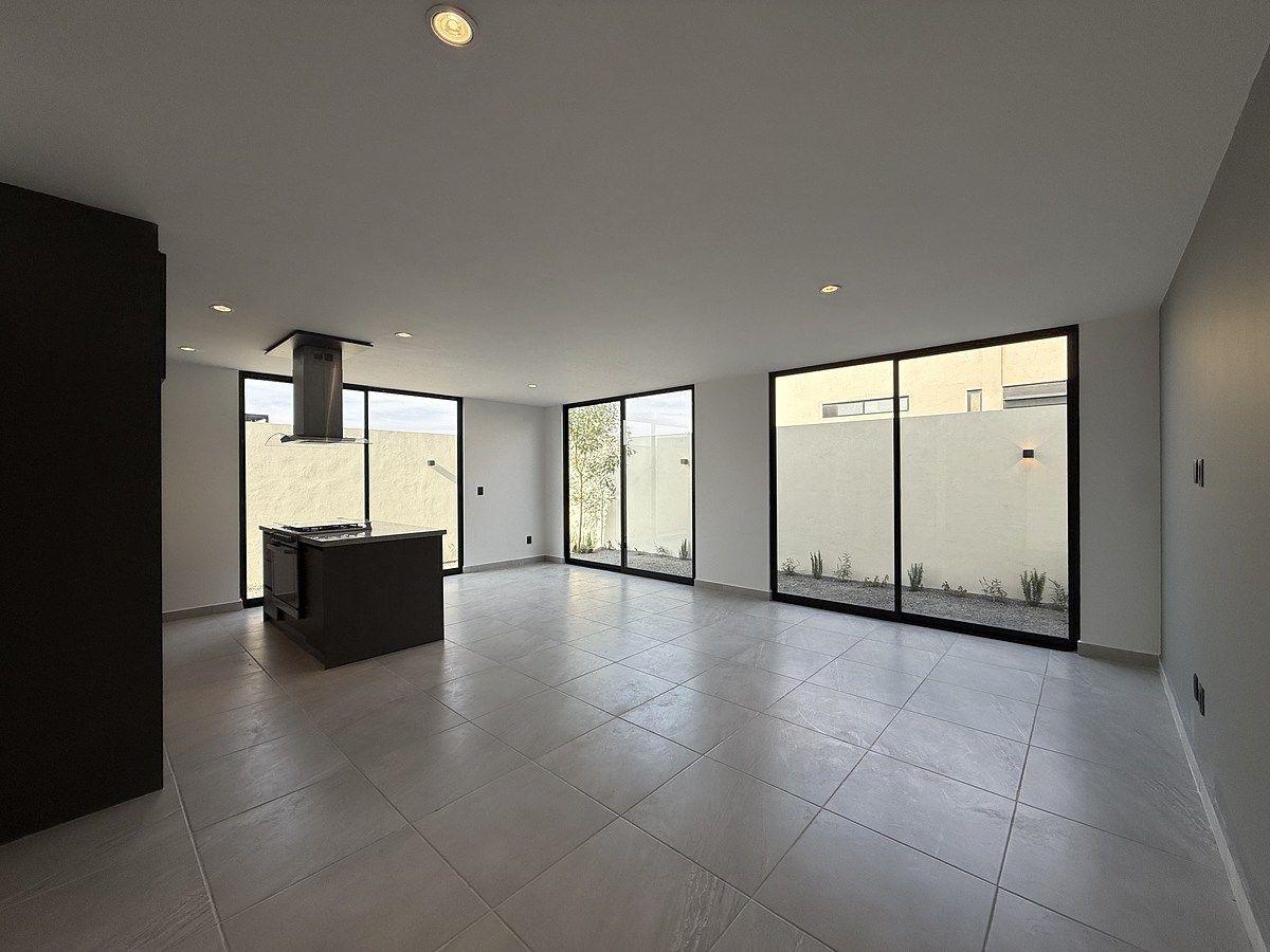 6 of 43: Sala, comedor y cocina abierta