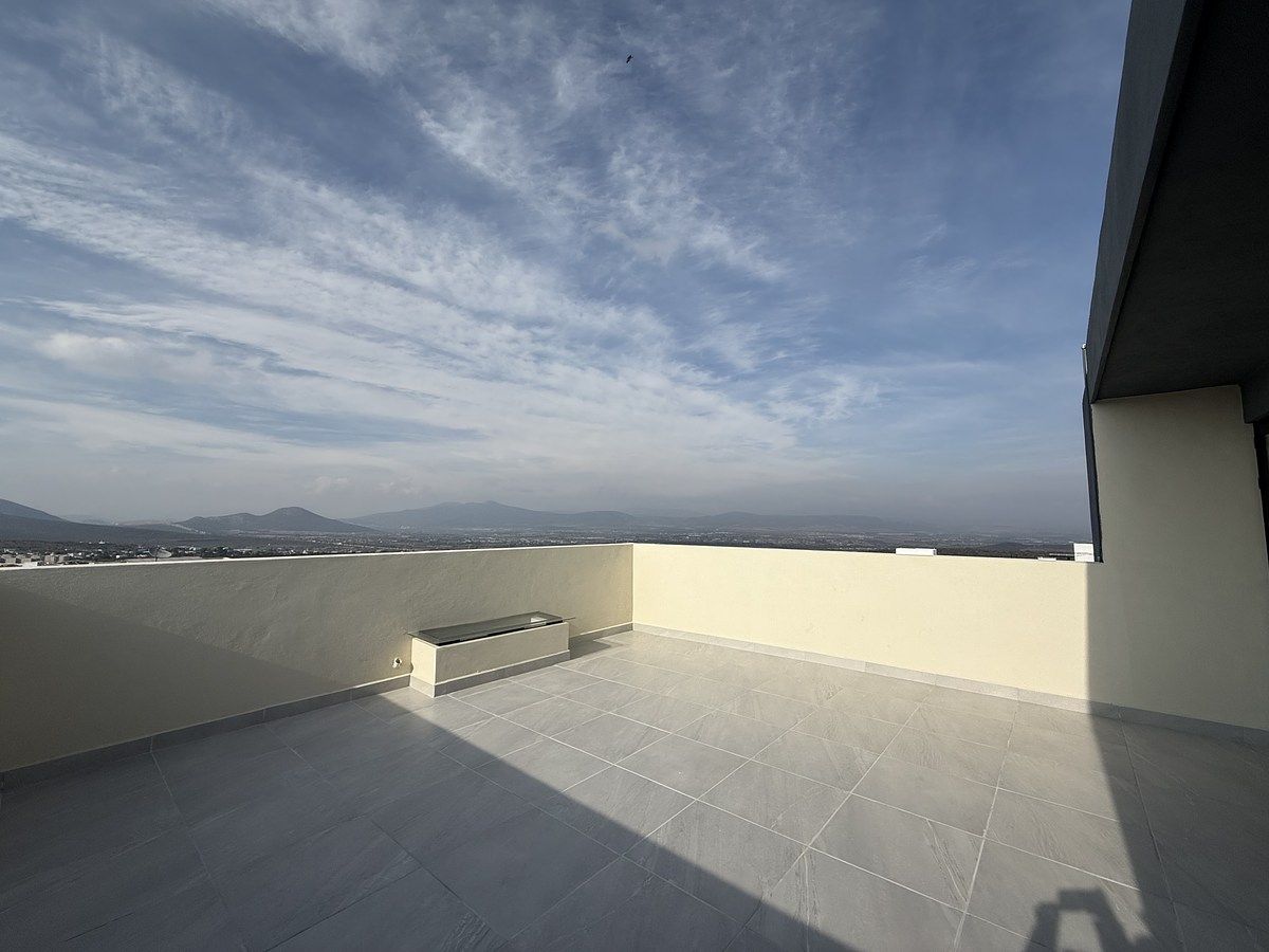 36 of 43: Roof Garden con tarjeta tarjeta, preparación para asador