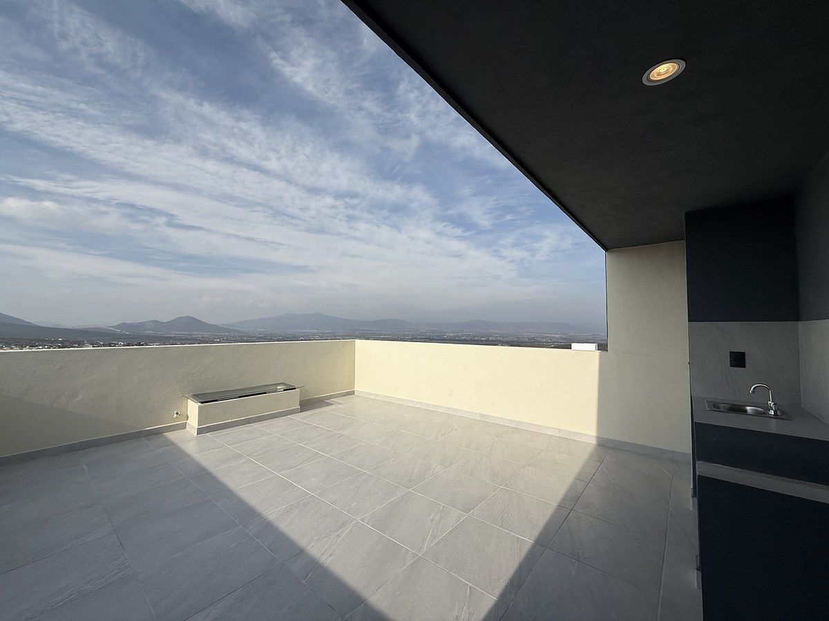 37 of 43: Roof Garden con tarjeta tarjeta, preparación para asador