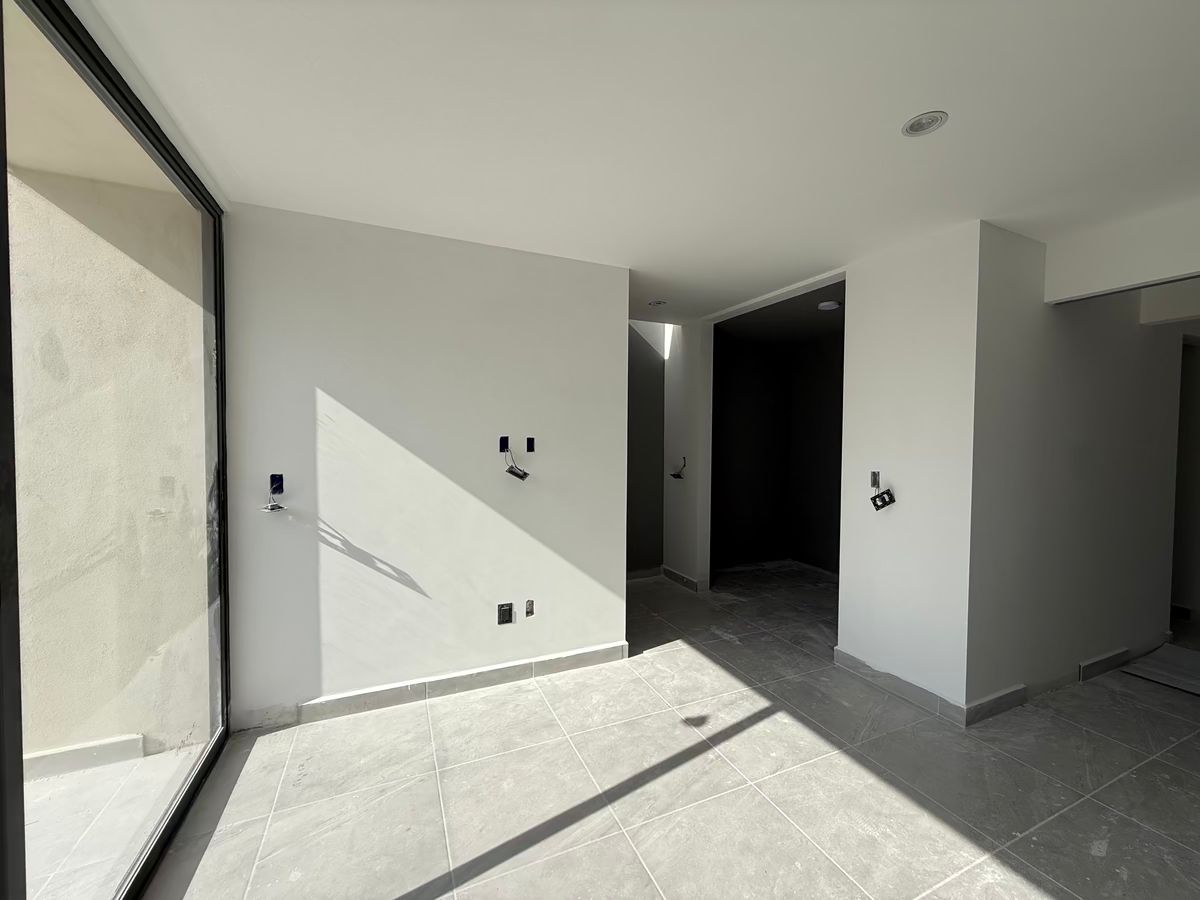 25 of 37: Recamara principal.