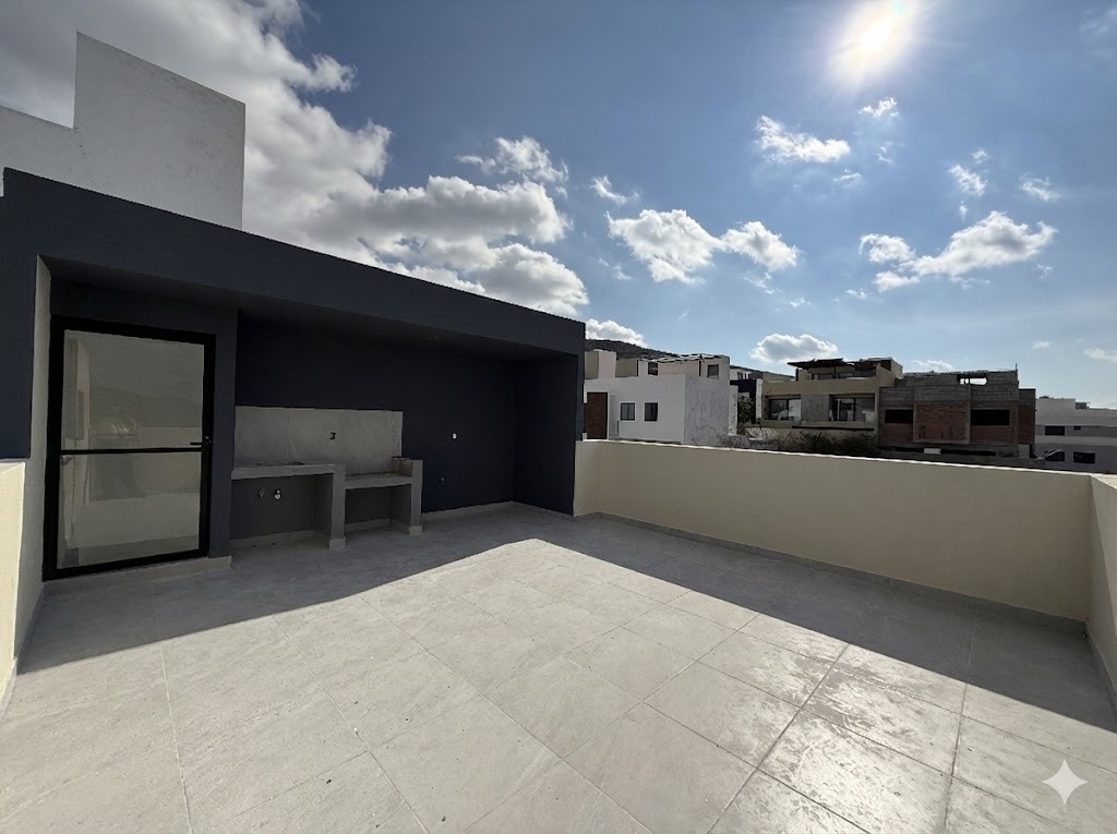 31 of 37: Roof garden con tarjta y asador