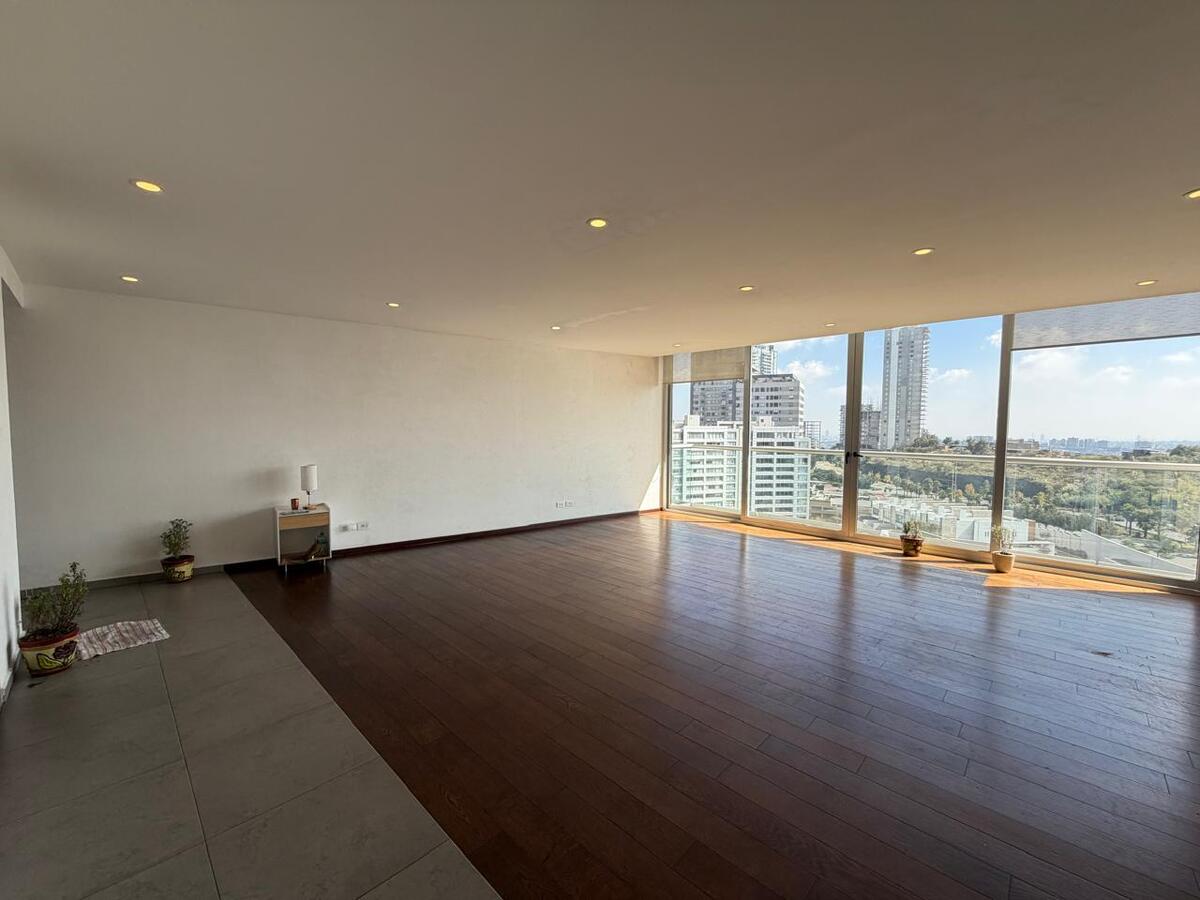 9 de 43: Sala- Comedor