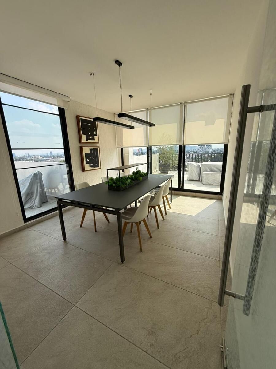 22 de 23: Sala de juntas