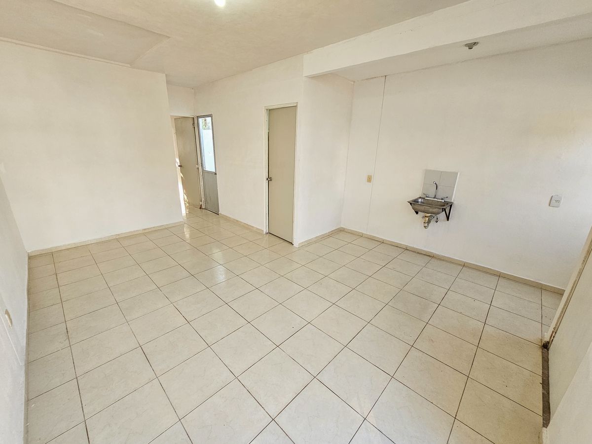 2 de 10: Sala comedor