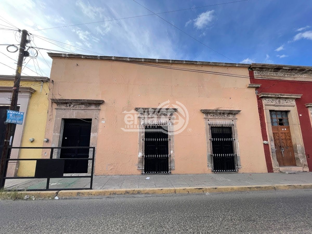 Casa en barrio de analco