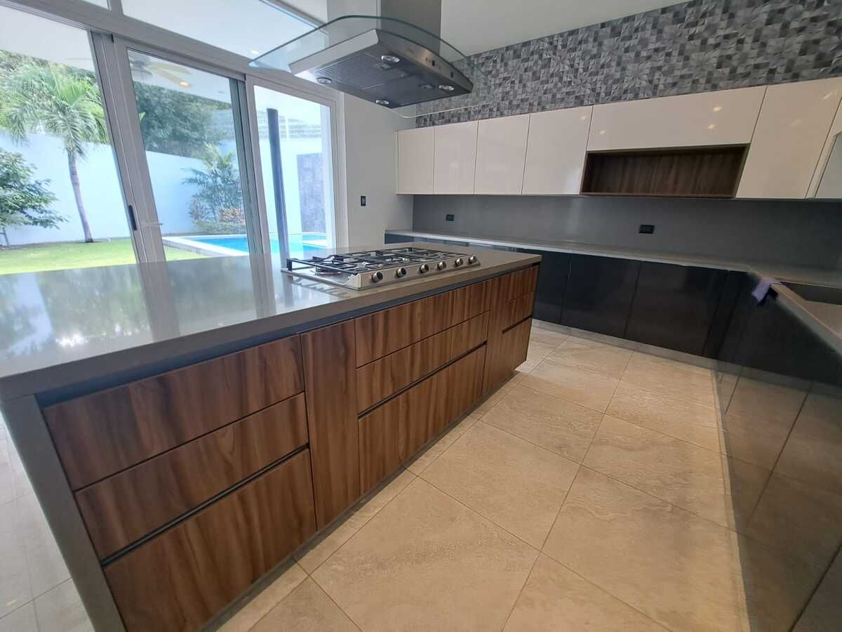 35 de 47: Casa en Renta Merida