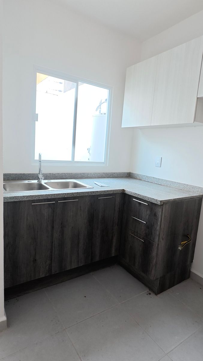 4 de 22: Cocina con doble tarja