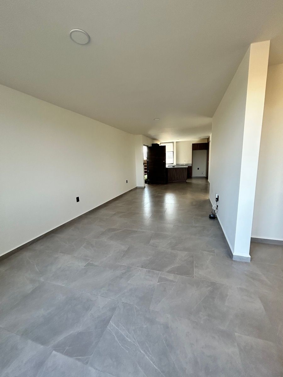 11 de 25: SALA, COMEDOR Y COCINA