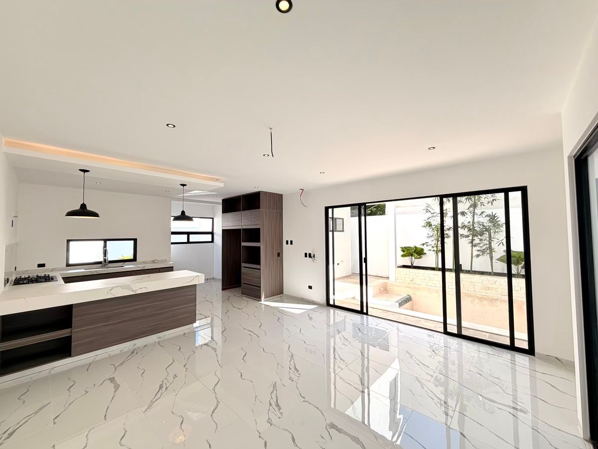 4 de 23: Comedor y Cocina