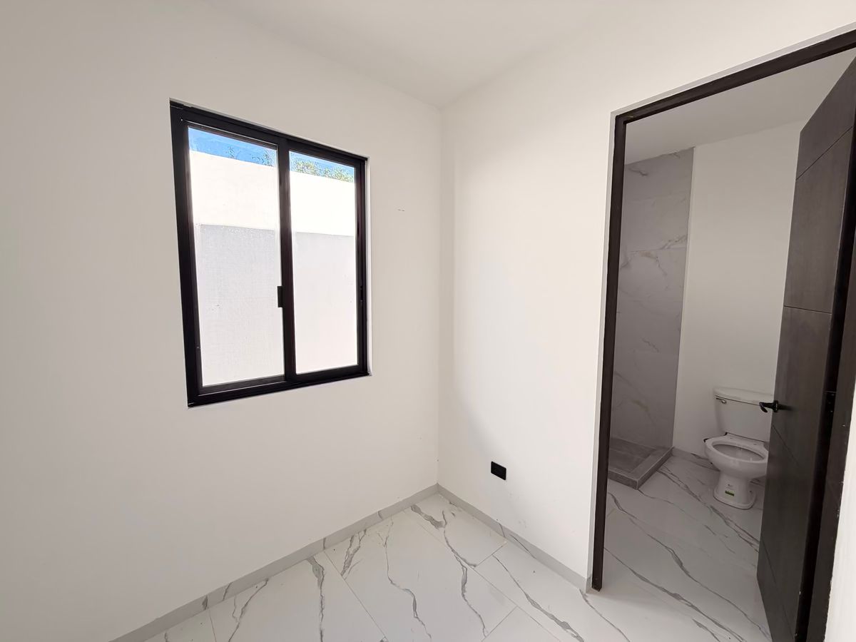 7 de 23: Cuarto de Servicio