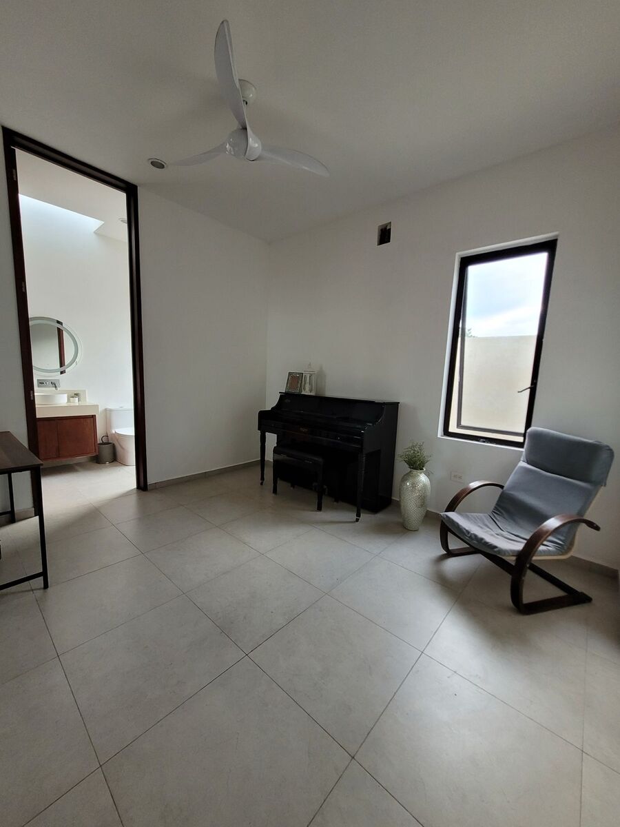 8 of 11: Habitación 2