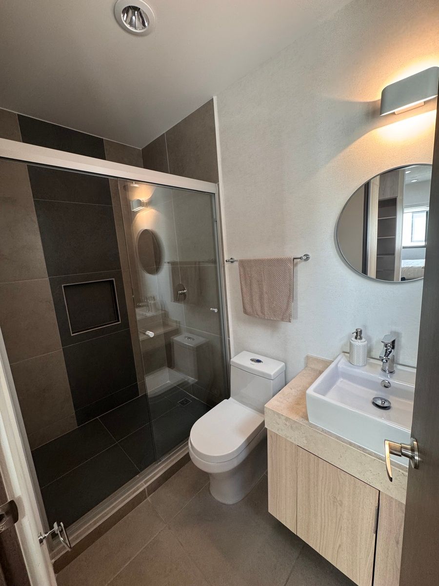 12 de 14: Baño principal