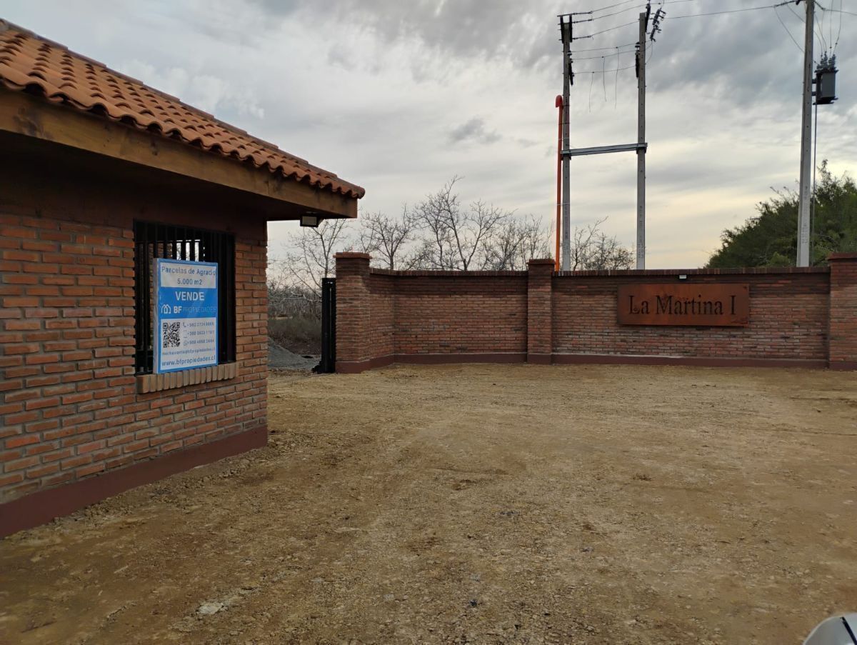 5 de 26: Entrada Parcelación La Martina I