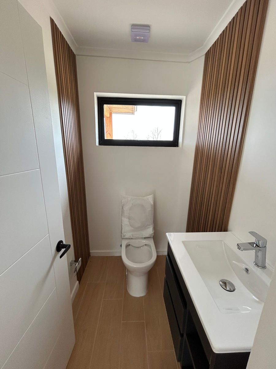 22 de 26: Baño de visitas