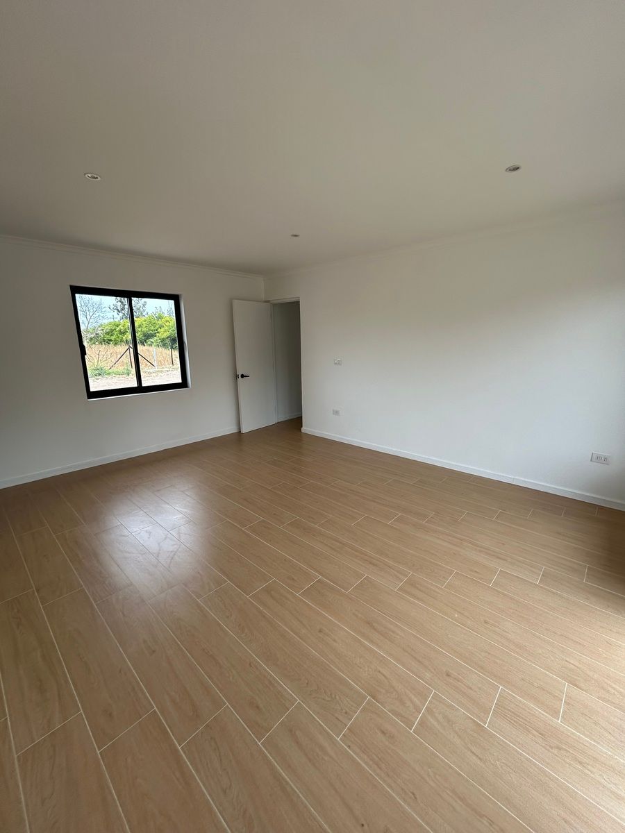 24 de 26: Dormitorio 2