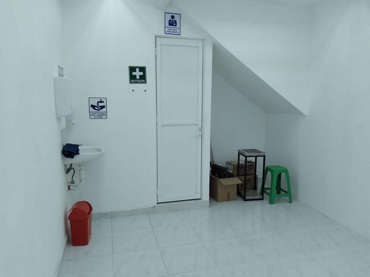 3 de 9: Sanitario Pb