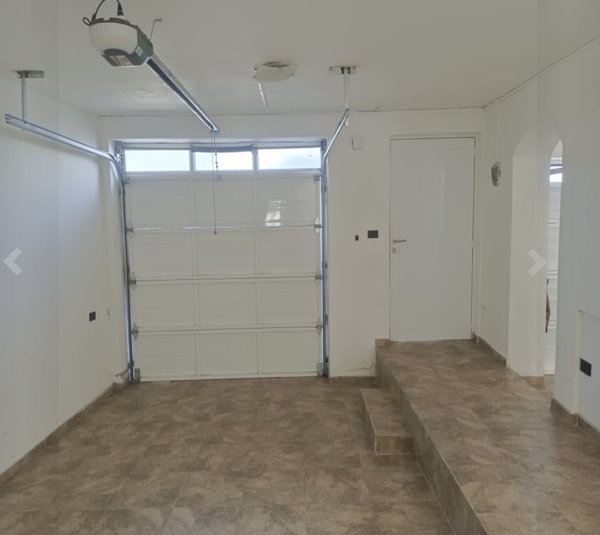 5 of 15: Estacionamiento