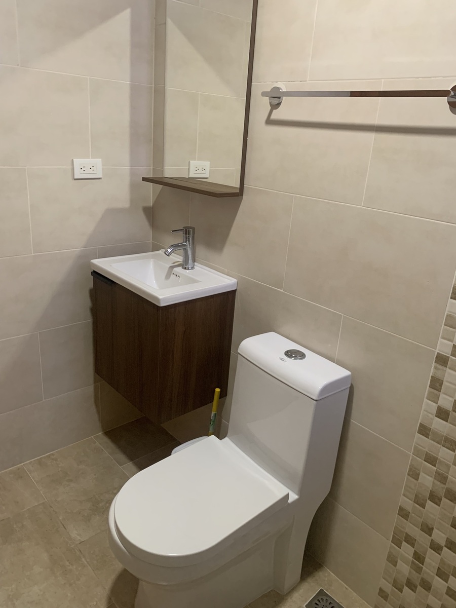 13 de 17: Baño Secundario