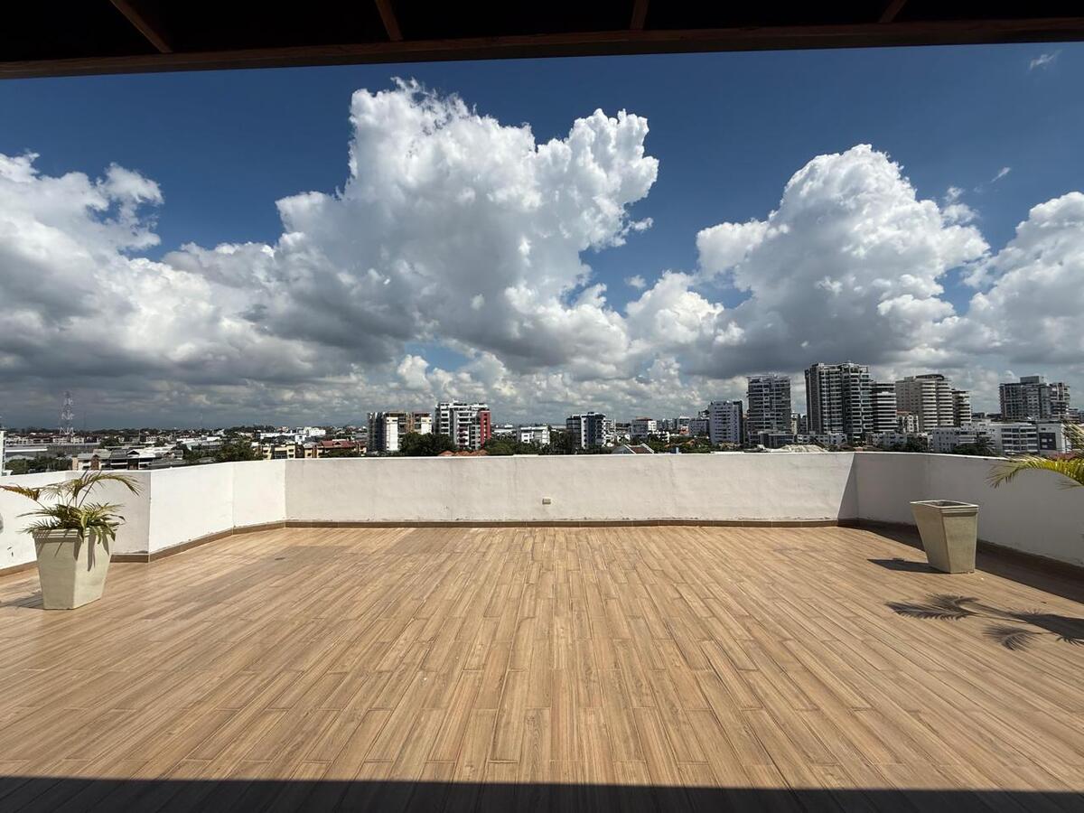 14 de 17: Area Comun