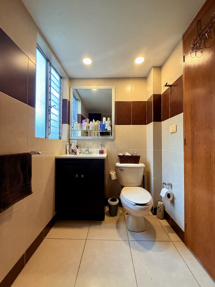 44 de 44: Baño recámara principal