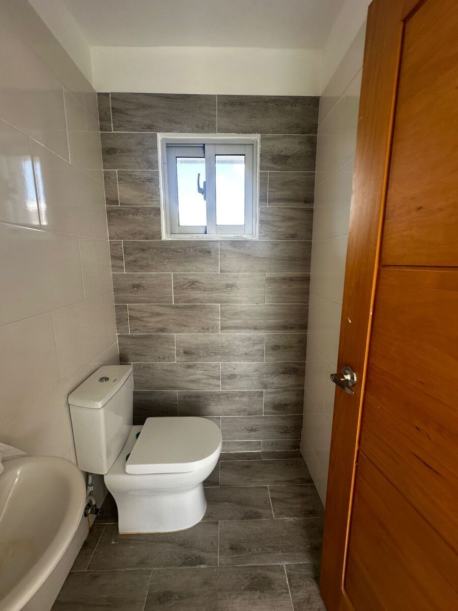 7 de 29: Medio Baño