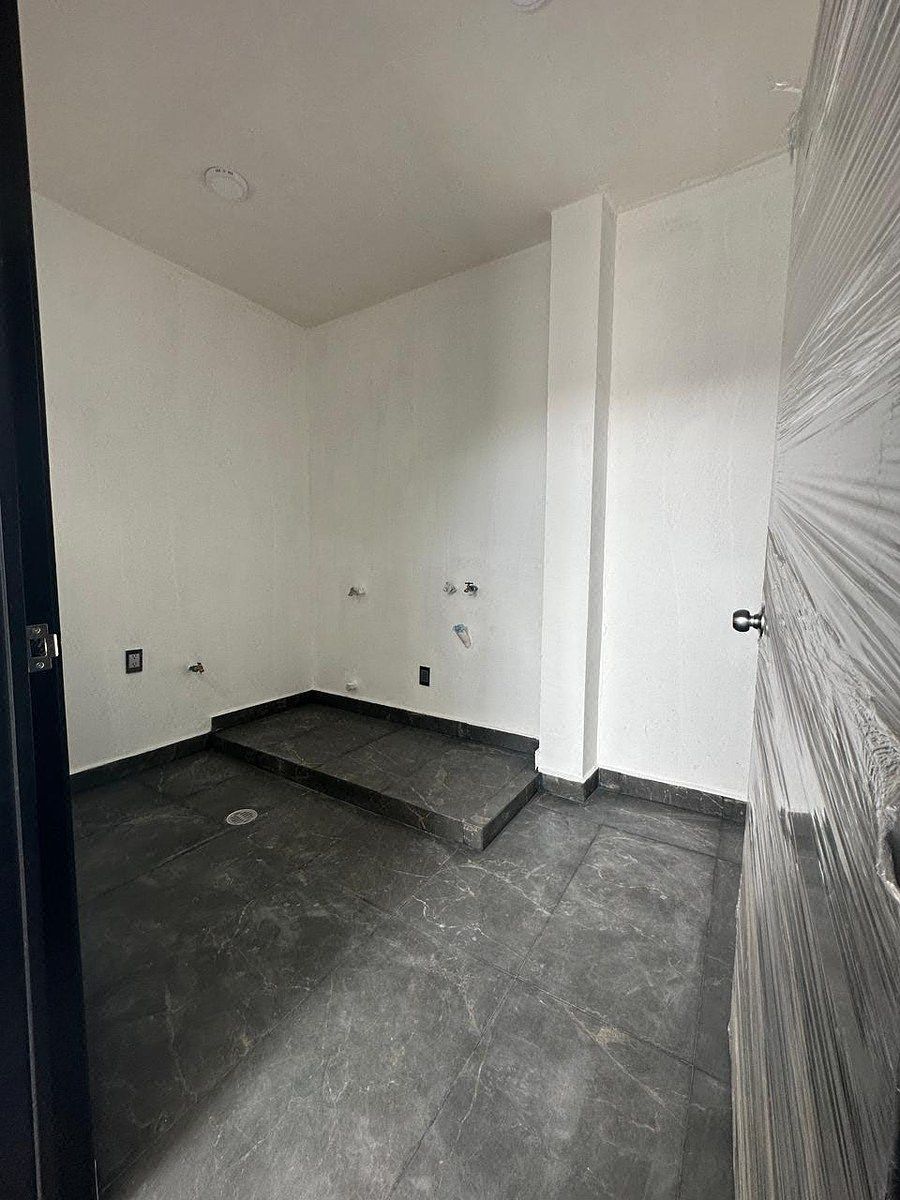 Cuarto de lavado, foto 13 de 14