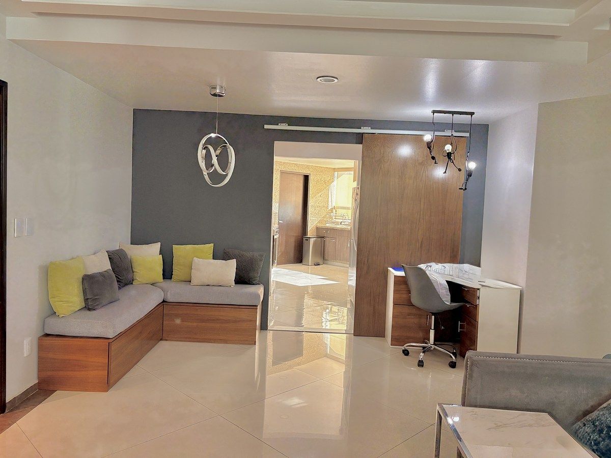 26 de 34: Area de descanso y Trabajo