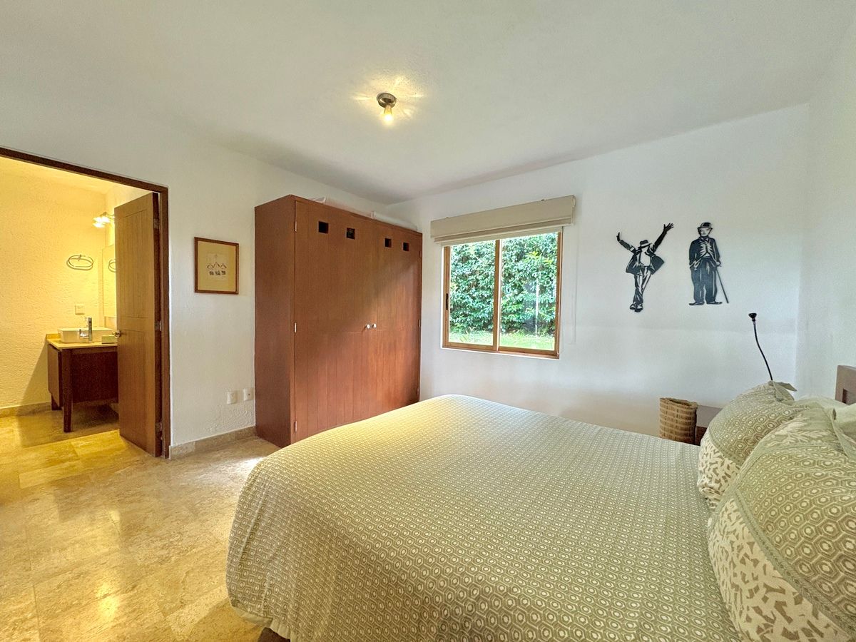 19 of 23: Cuarta Habitación