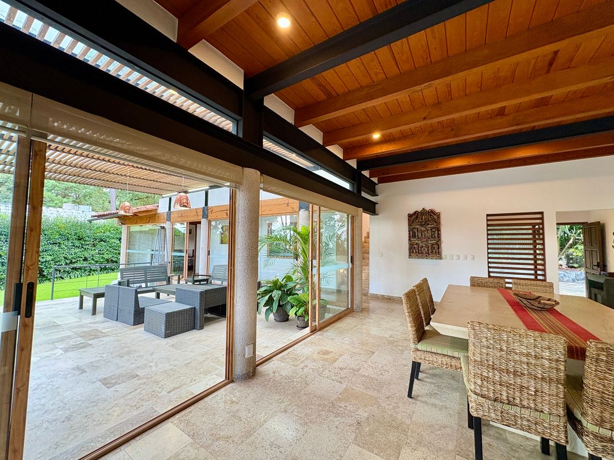 21 of 23: Estancia + Terraza