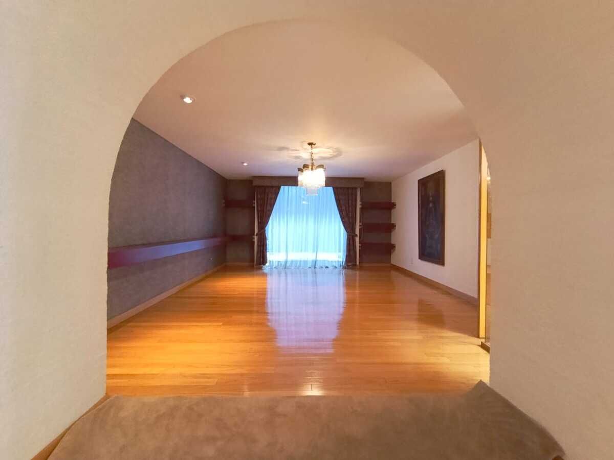 7 de 38: Comedor vista a terraza