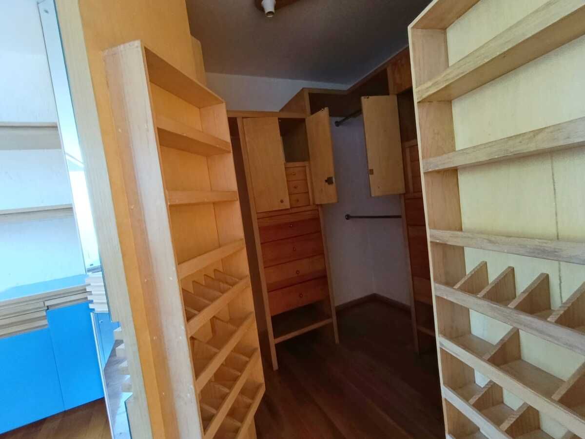 28 de 38: Vestidor recámara 3