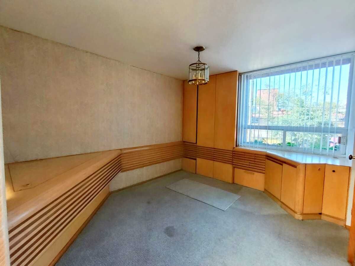 25 de 38: Recámara 4 con baño completo y closet