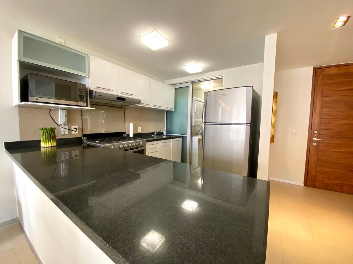 10 de 28: Cocina abierta con desayunador